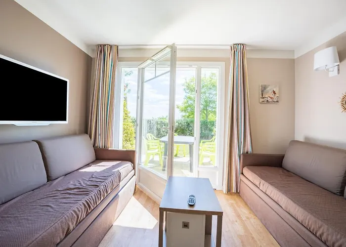 Hibou Des Marais 쿠르쇨 쉬르 메르